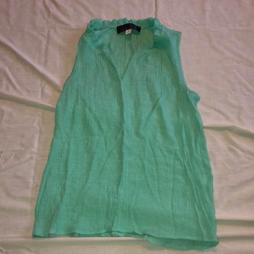 Sleeveless blouse!